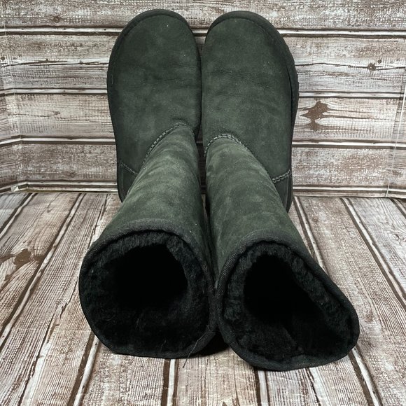 UGG 5815 Classic Tall Black Suede Boots - | Mercari UGG Women\'s 5 Classic Tall Sheepskin Lined Winter Boots Black Suede 5815